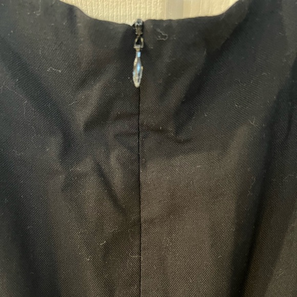 Sleeveless A-Line Black Zara Dress with Side Pockets - Picture 9 of 11